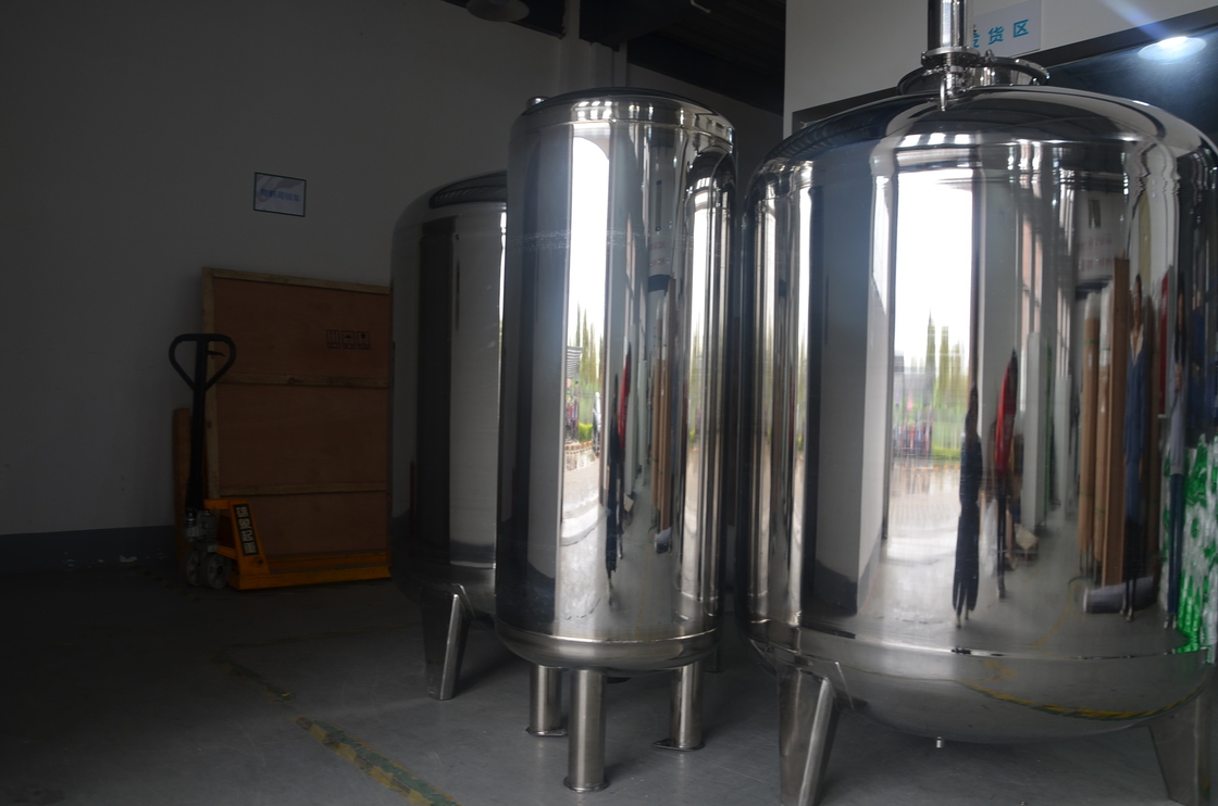 Hot Water Sealed Storage Tank With Stainless Steel 316 For Water Treatment RO System Accessories