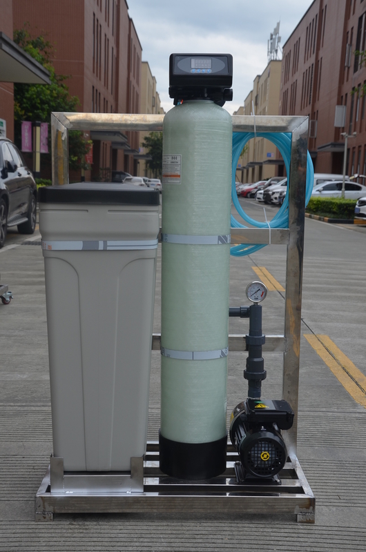 FRP Tank Sand Carbon Filter Water Softener System Manual / Automatic Control