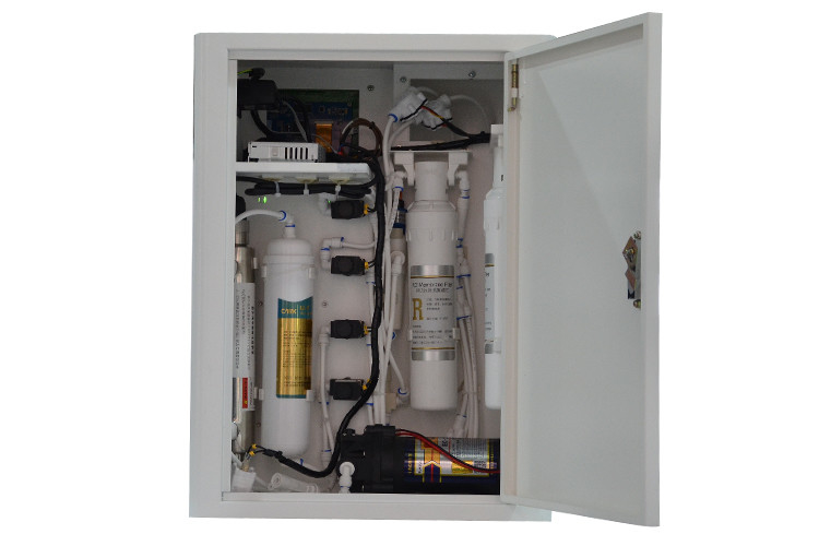 Small Water Treatment RO System Ultra Pure Water Machine 10L For Laboratory