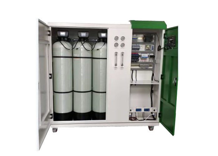 Cabinet Type Single Pass RO System Water Treatment Plant 300L Per Hour